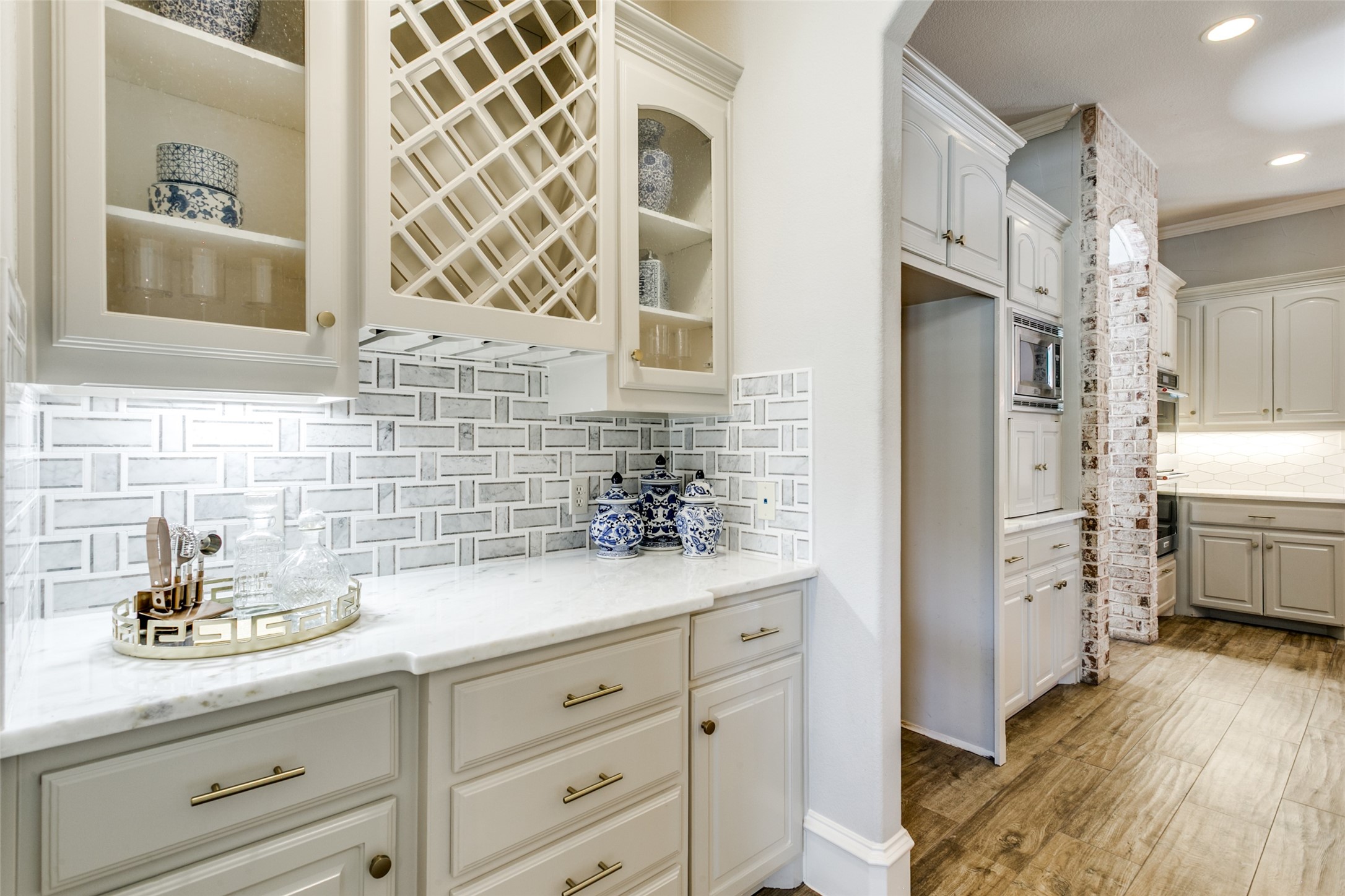 Grapevine, Texas, 76092, United States, 4 Bedrooms Bedrooms, ,3 BathroomsBathrooms,Residential,For Sale,1951115