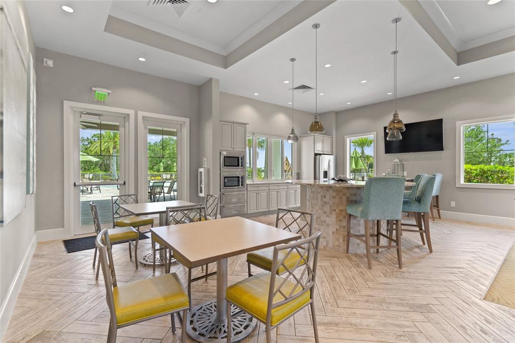 Bradenton, Florida, 34211, United States, 4 Bedrooms Bedrooms, ,4 BathroomsBathrooms,Residential,For Sale,1723904