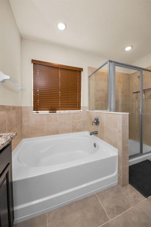 Apollo Beach, Florida, 33572, United States, 4 Bedrooms Bedrooms, ,3 BathroomsBathrooms,Residential,For Sale,1991637