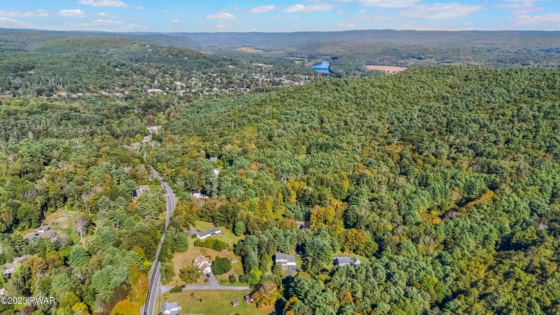 Milford, Pennsylvania, 18337, United States, 3 Bedrooms Bedrooms, ,3 BathroomsBathrooms,Residential,For Sale,1981276