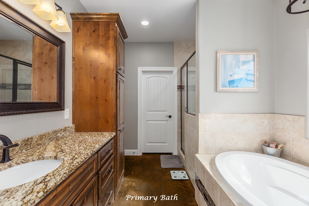 Etoile, Texas, 75944, United States, 3 Bedrooms Bedrooms, ,2 BathroomsBathrooms,Residential,For Sale,1989857