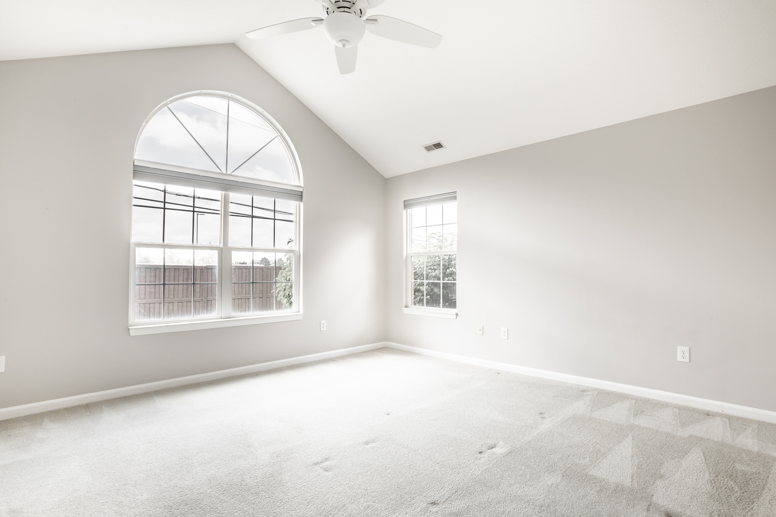  Stunning, Sun-Drenched Condo - 物件實景