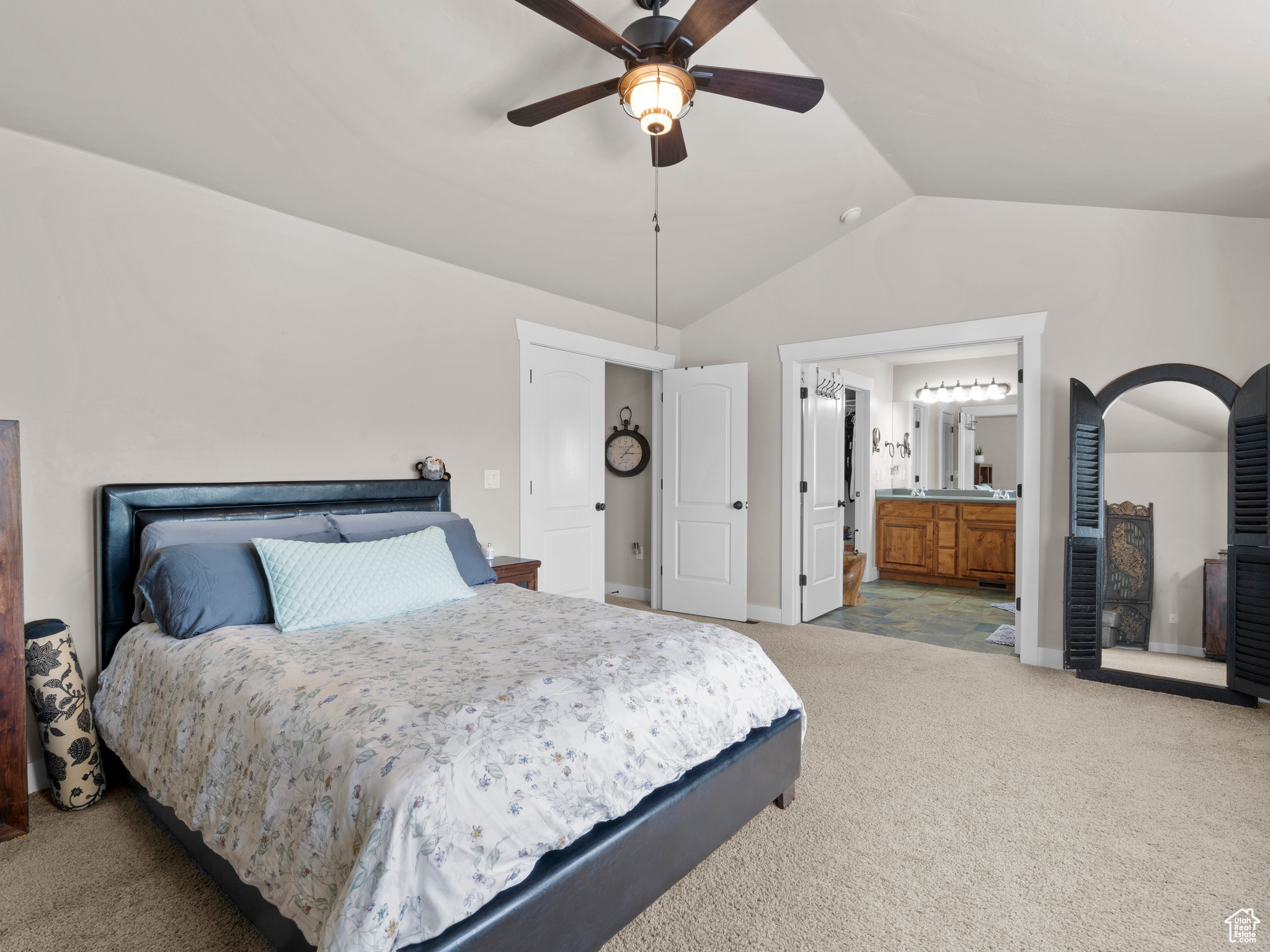 Salt Lake City, Utah, 84117, United States, 3 Bedrooms Bedrooms, ,4 BathroomsBathrooms,Residential,For Sale,1795285