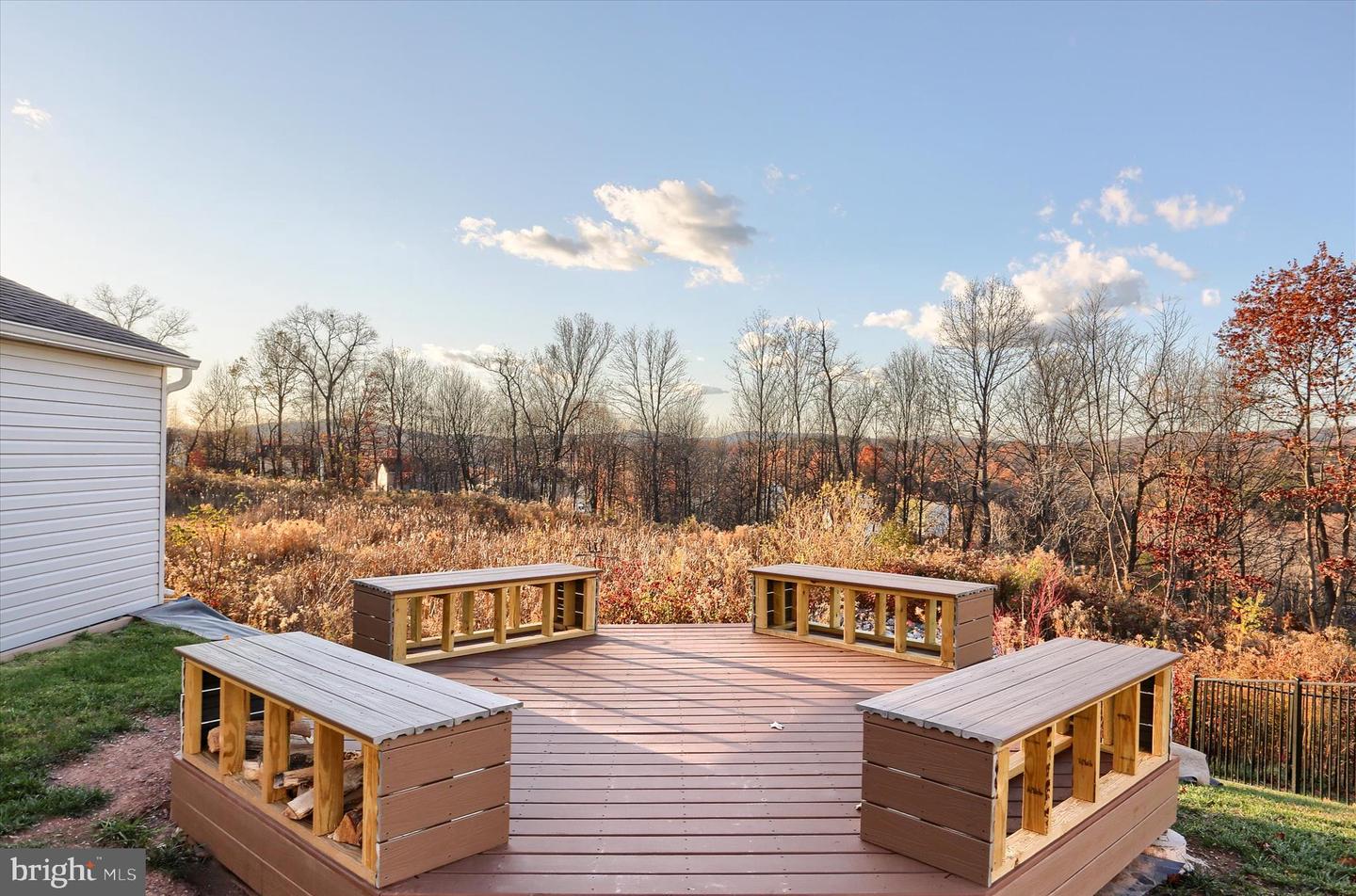 Etters, Pennsylvania, 17319, United States, 5 Bedrooms Bedrooms, ,4 BathroomsBathrooms,Residential,For Sale,1992939