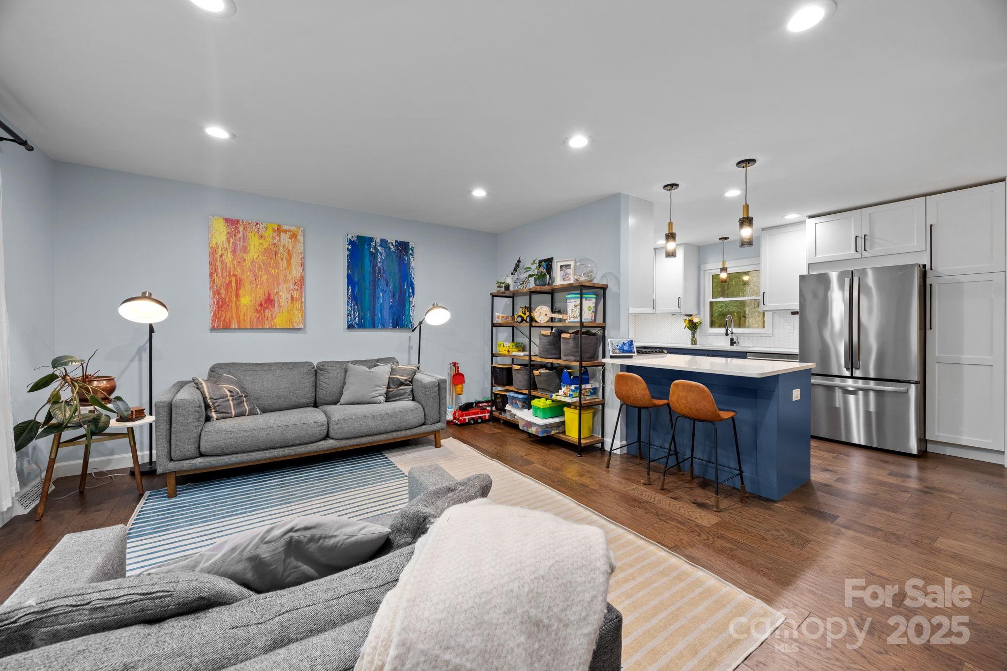 Charlotte, North Carolina, 28270, United States, 4 Bedrooms Bedrooms, ,3 BathroomsBathrooms,Residential,For Sale,1917923