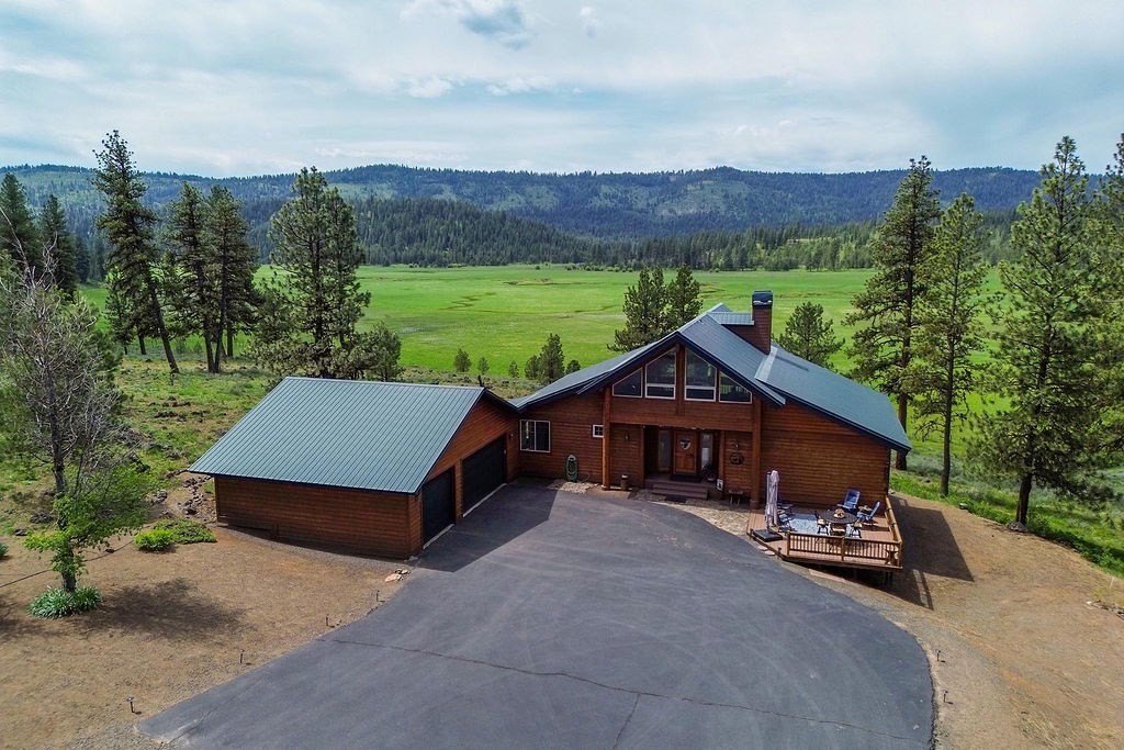 New Meadows, Idaho, 83654, United States, 3 Bedrooms Bedrooms, ,1 BathroomBathrooms,Residential,For Sale,1846350