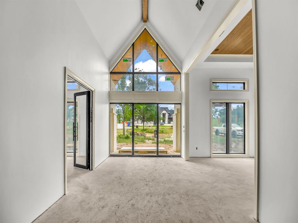 Weatherford, Texas, 76087, United States, 5 Bedrooms Bedrooms, ,6 BathroomsBathrooms,Residential,For Sale,2014526