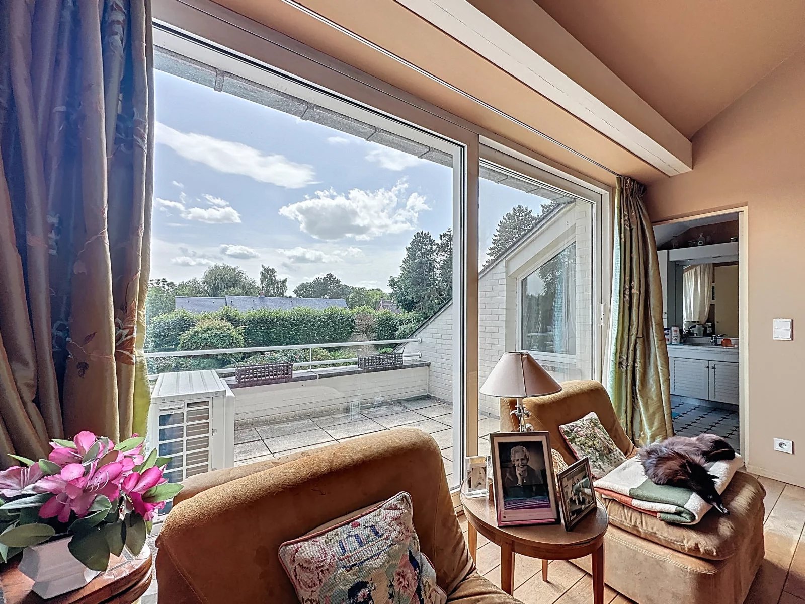 Rhode-Saint-Genese, Flanders, 1640, BE, 5 Bedrooms Bedrooms, ,3 BathroomsBathrooms,Residential,For Sale,2002019