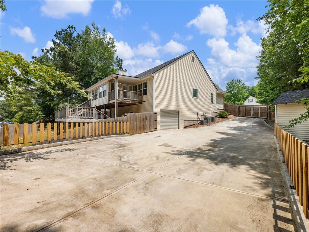 Flowery Branch, Georgia, 30542, United States, 4 Bedrooms Bedrooms, ,5 BathroomsBathrooms,Residential,For Sale,1840900