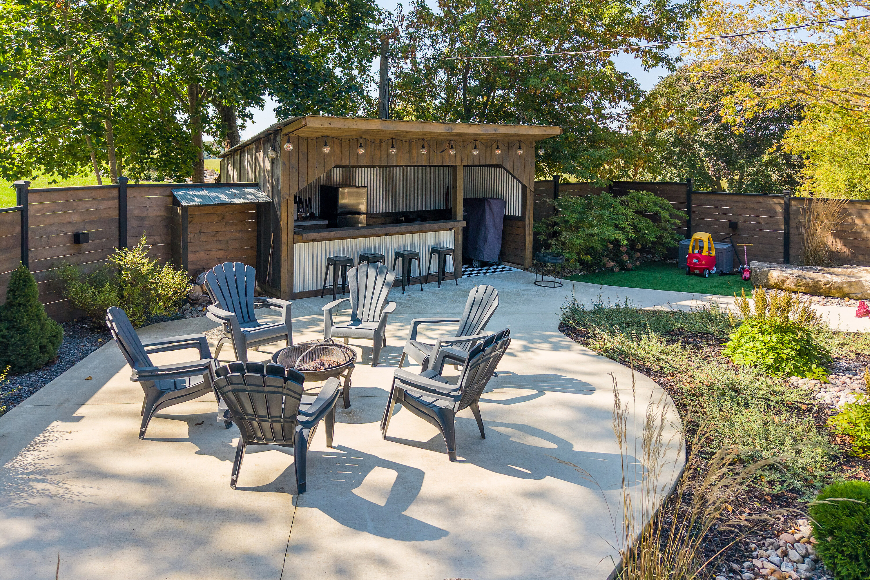  Charming Century Home - 物件實景