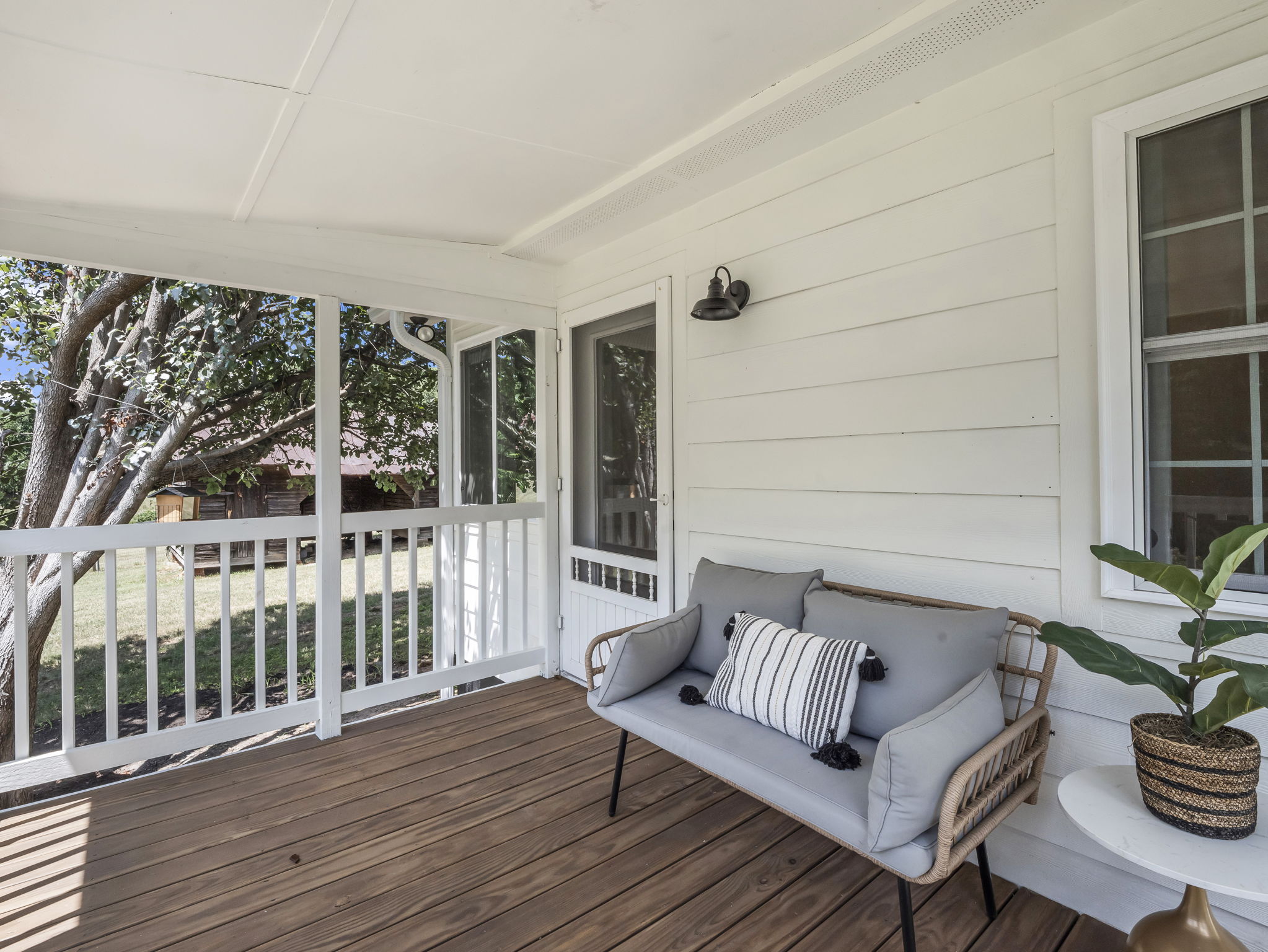 Tryon, North Carolina, 28782, United States, 3 Bedrooms Bedrooms, ,2 BathroomsBathrooms,Residential,For Sale,1927809