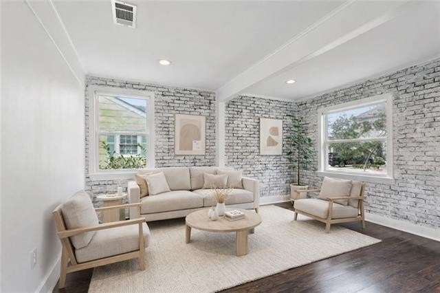 Metairie, Louisiana, 70005, United States, 3 Bedrooms Bedrooms, ,3 BathroomsBathrooms,Residential,For Sale,2009757