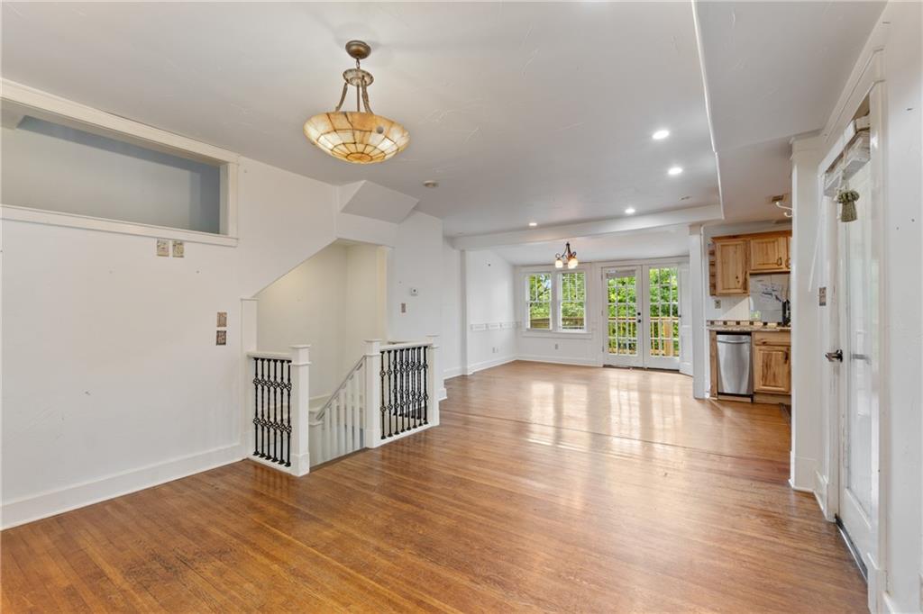 Eureka Springs, Arkansas, 752632, United States, 2 Bedrooms Bedrooms, ,3 BathroomsBathrooms,Residential,For Sale,1980182