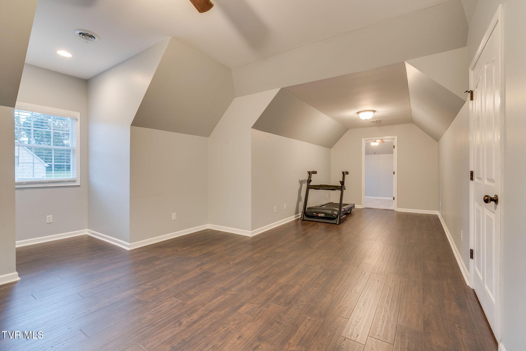 Gray, Tennessee, 37615, United States, 3 Bedrooms Bedrooms, ,4 BathroomsBathrooms,Residential,For Sale,1978151