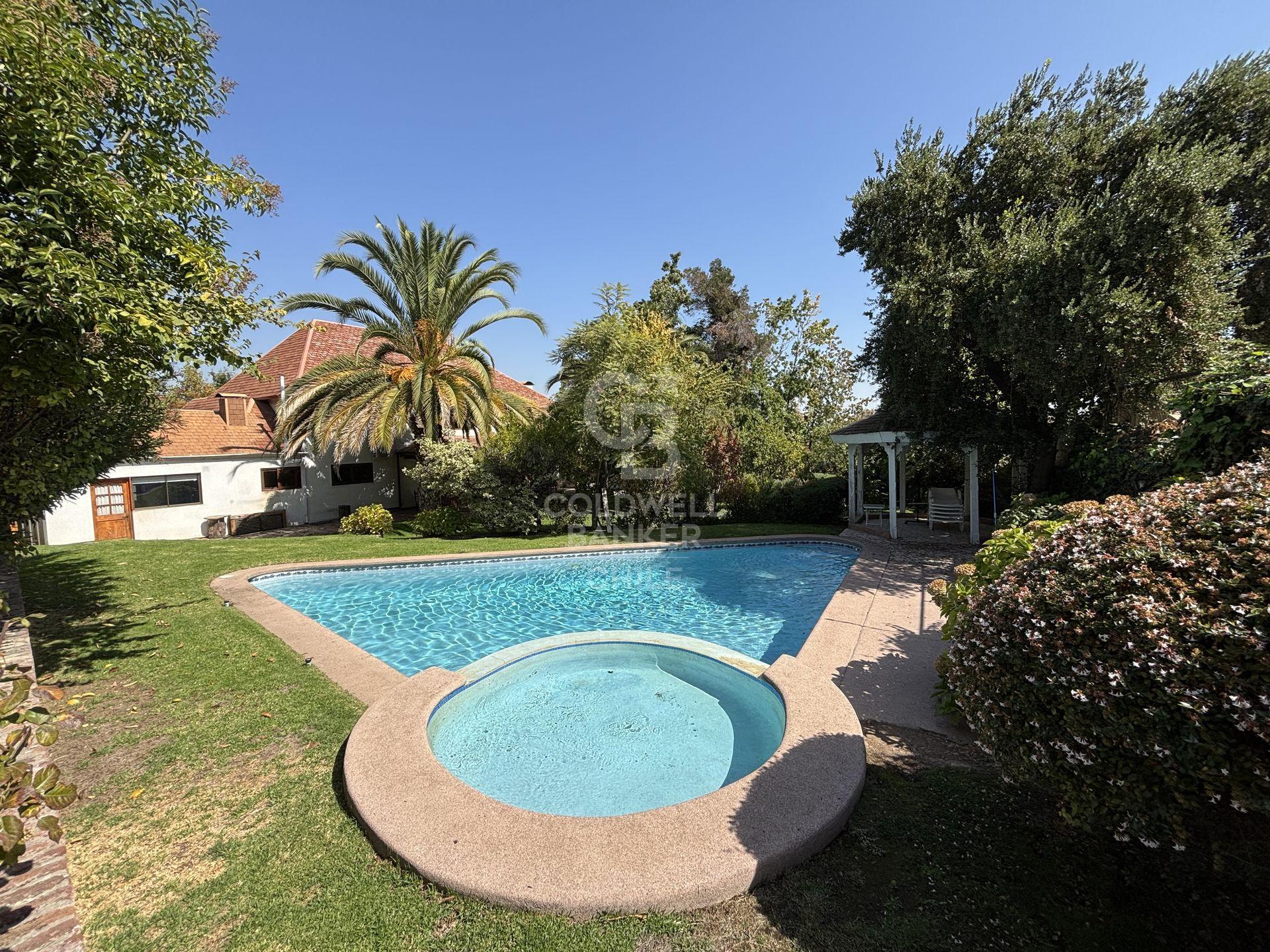La Reina, Chile, 5 Bedrooms Bedrooms, ,5 BathroomsBathrooms,Residential,For Sale,1779147