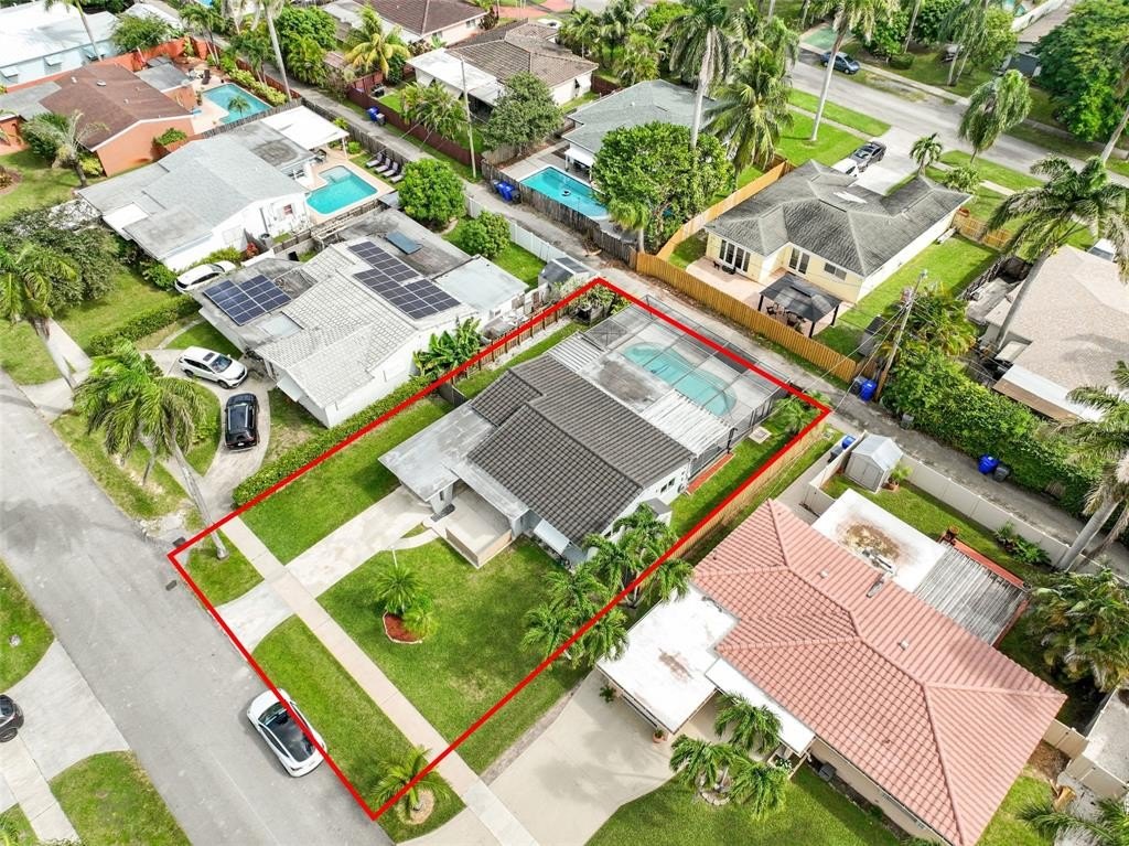 Hollywood, Florida, 33021, United States, 2 Bedrooms Bedrooms, ,1 BathroomBathrooms,Residential,For Sale,1982688