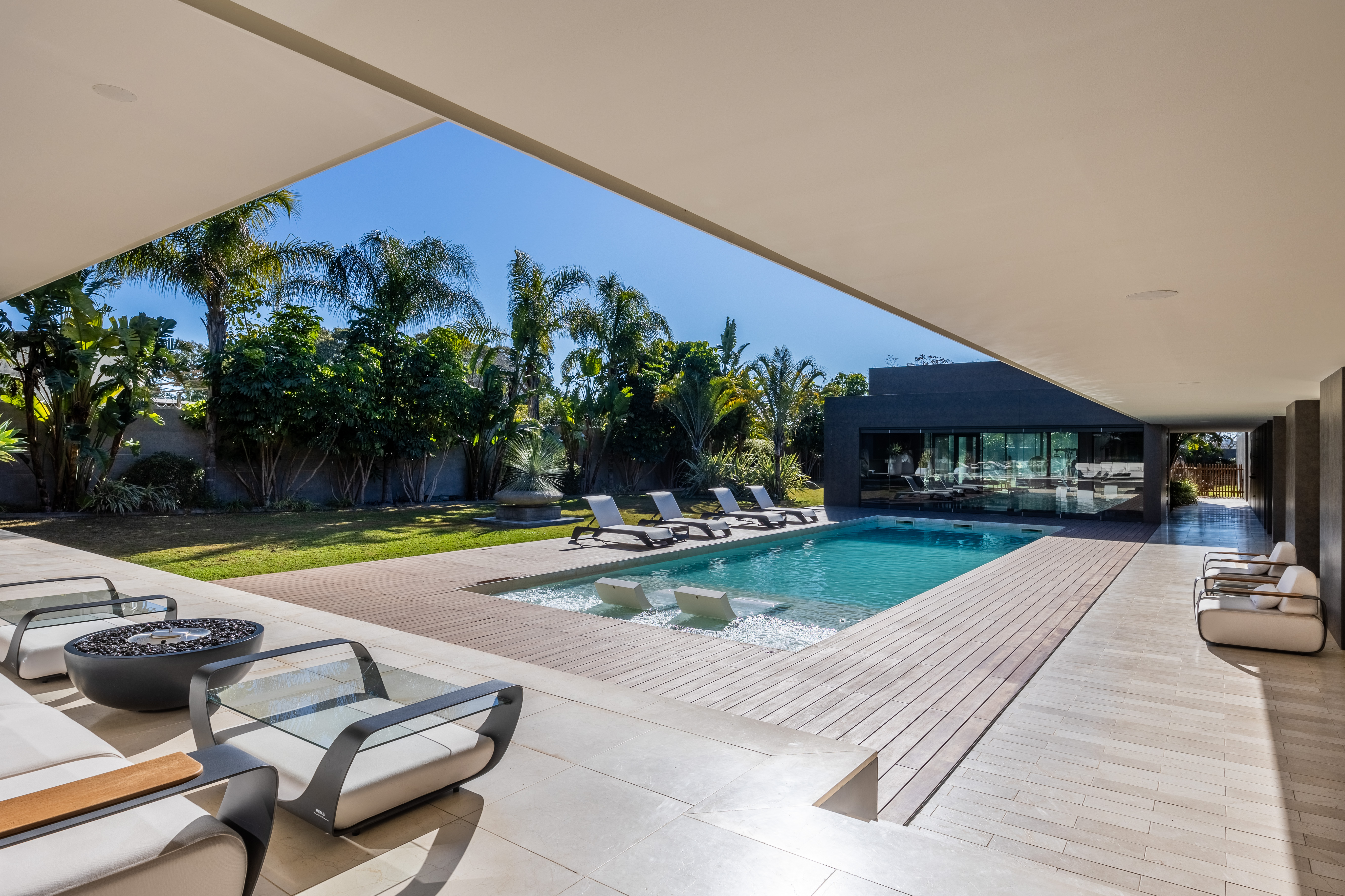  Luxury Single-Storey Independent Chalet in Dos Hermanas, Seville. - 物件實景