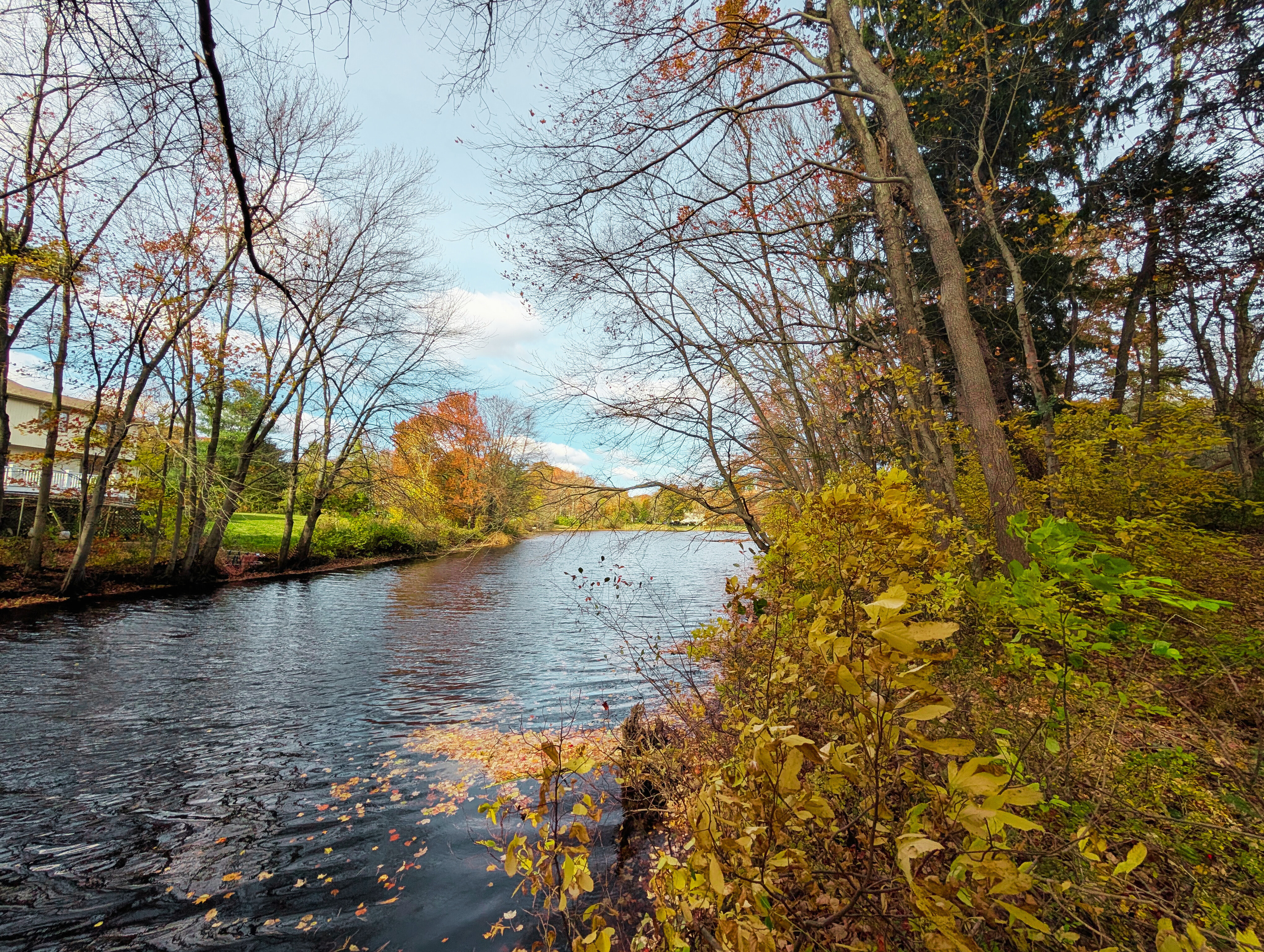 Shelton, Connecticut, 06484, United States, 3 Bedrooms Bedrooms, ,2 BathroomsBathrooms,Residential,For Sale,1996046