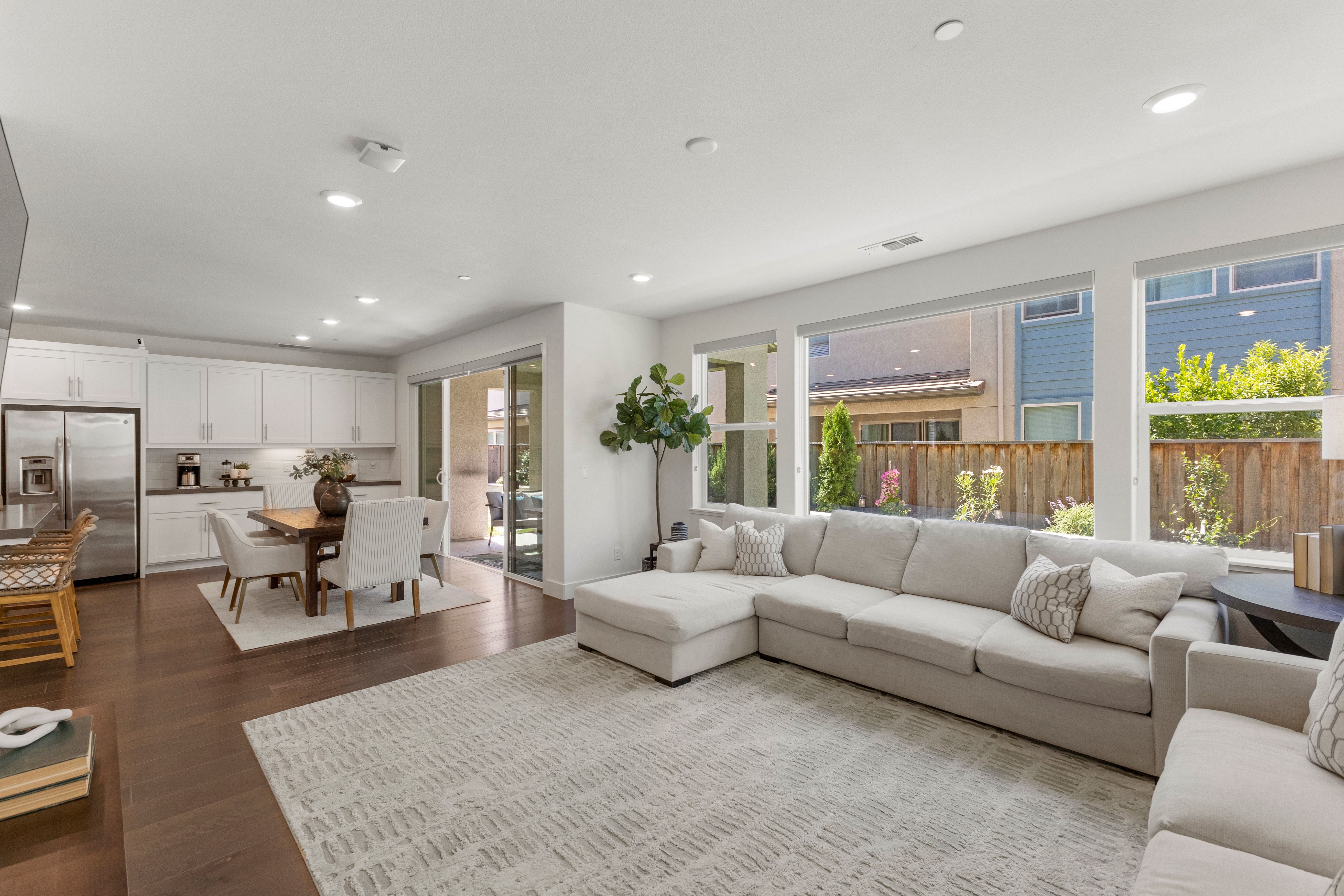  Sophisticated Smart-Home Living in Dublin
