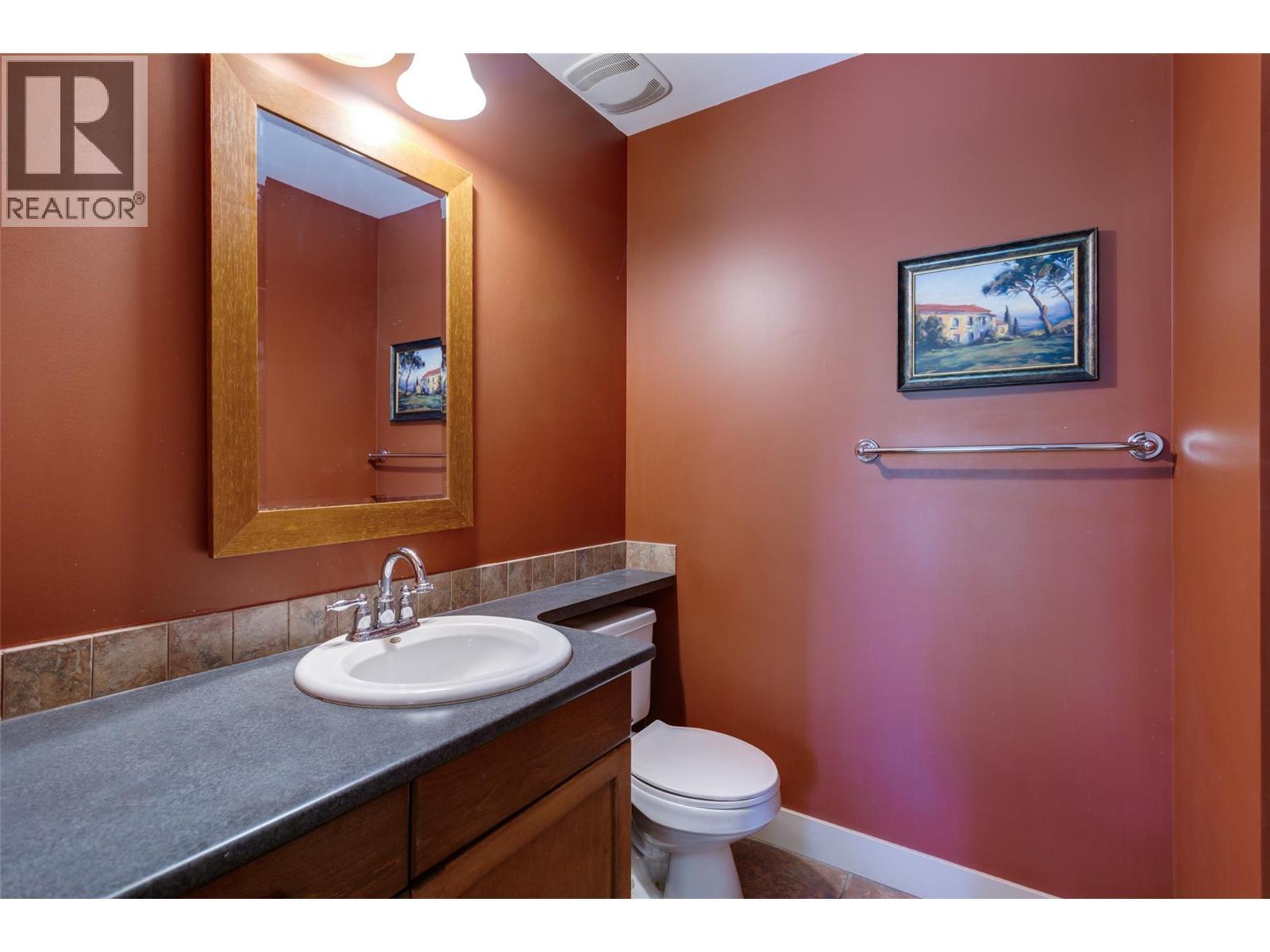 KELOWNA, British Columbia, V1V 2V9, CA, 2 Bedrooms Bedrooms, ,2 BathroomsBathrooms,Residential,For Sale,1960858