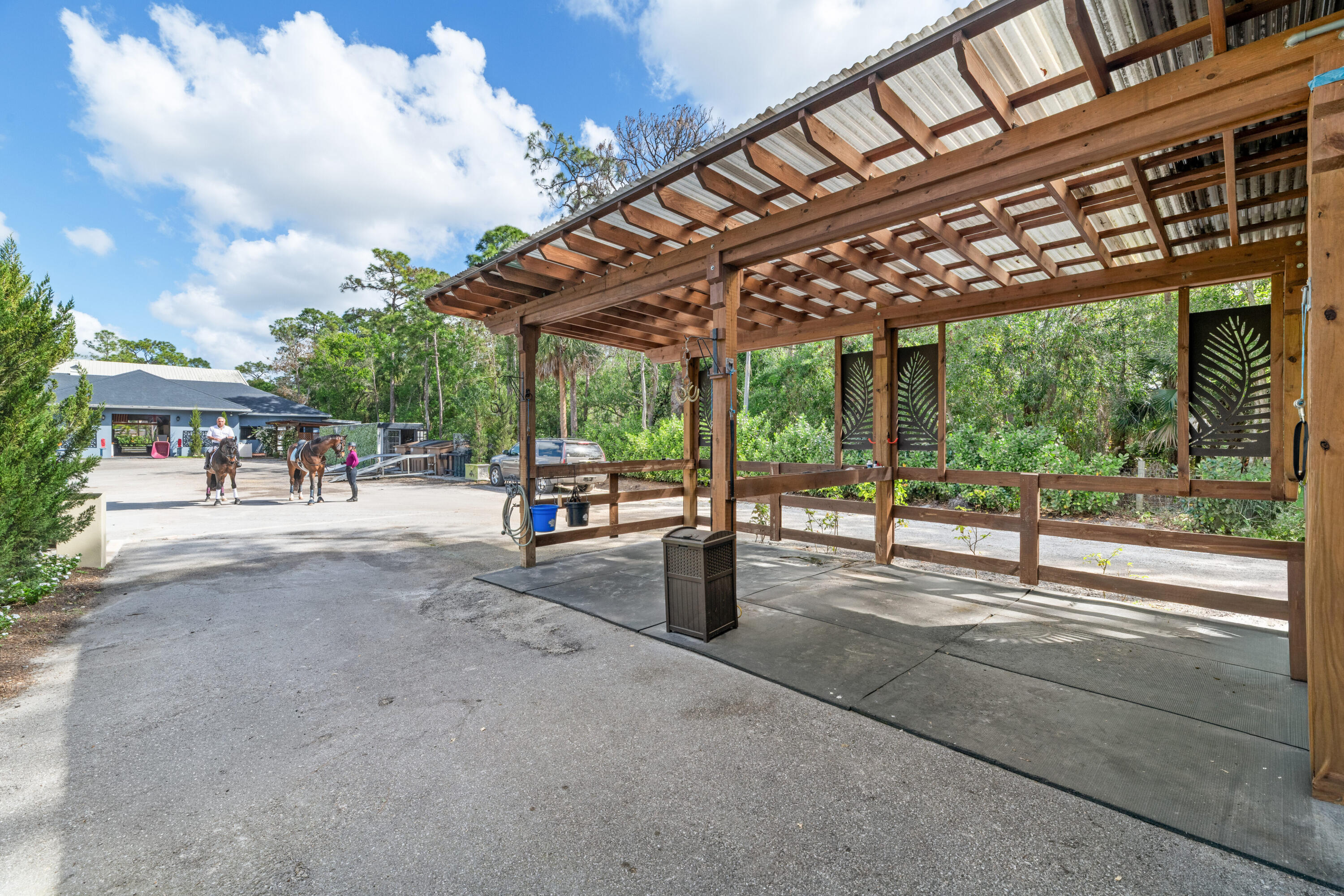  15161 Collecting Canal Road - 物件實景
