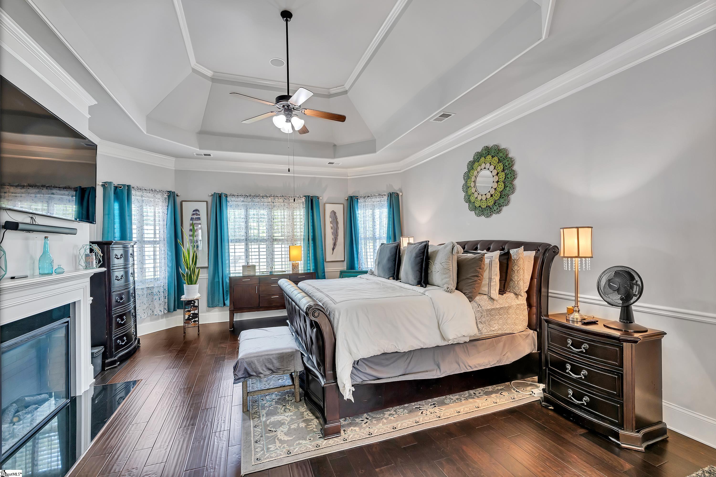 Simpsonville, South Carolina, 29681, United States, 5 Bedrooms Bedrooms, ,4 BathroomsBathrooms,Residential,For Sale,1885438