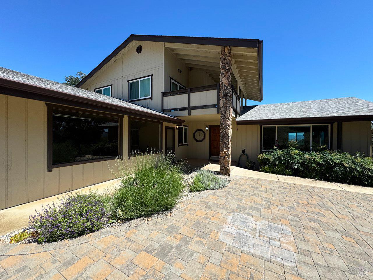 Lakeport, California, 95453, United States, 4 Bedrooms Bedrooms, ,3 BathroomsBathrooms,Residential,For Sale,2015104