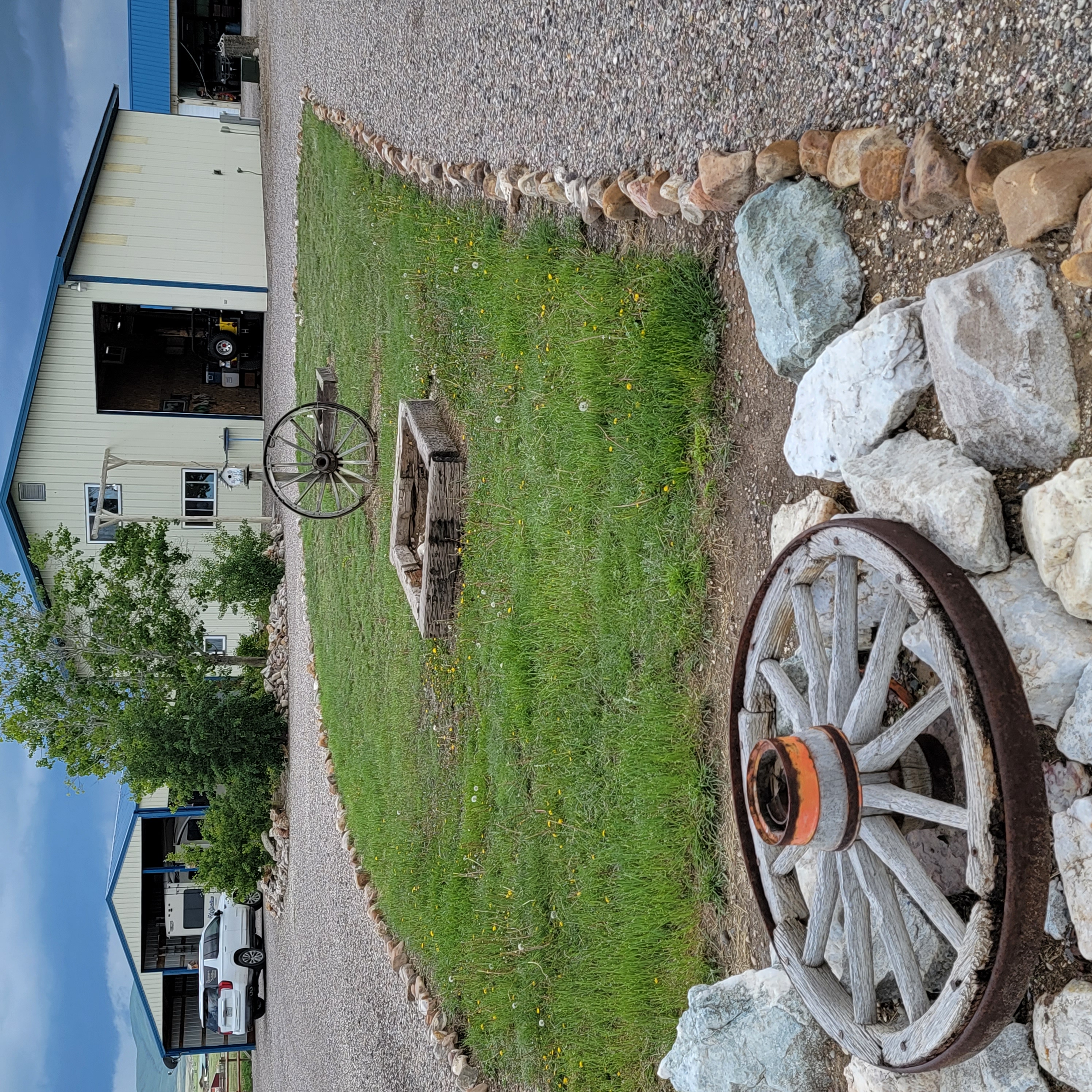 Dillon, Montana, 59725, United States, 3 Bedrooms Bedrooms, ,2 BathroomsBathrooms,Residential,For Sale,1944810