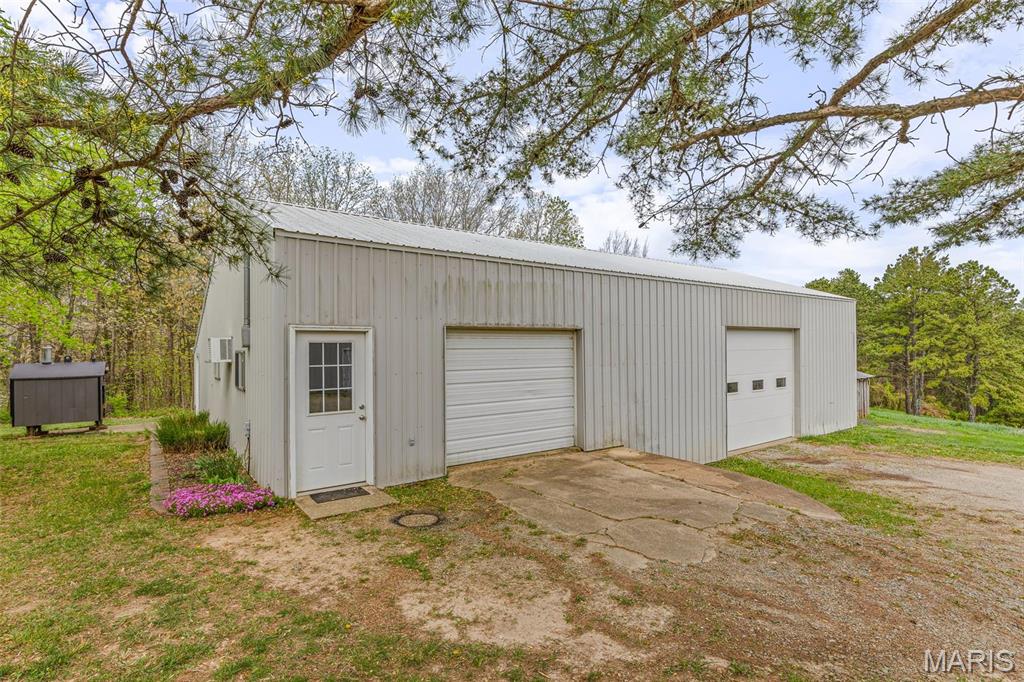 Farmington, Missouri, 63640, United States, 4 Bedrooms Bedrooms, ,3 BathroomsBathrooms,Residential,For Sale,1941808