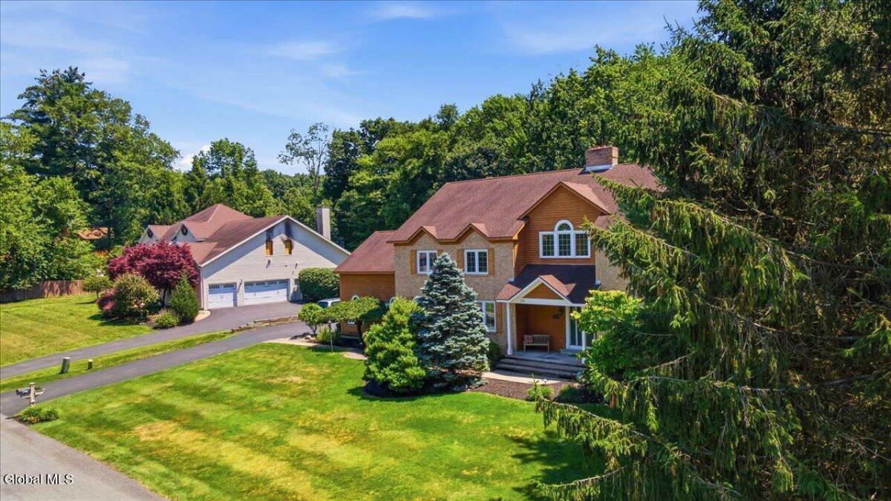 Brandon Ter, Albany, NY 12203 #1