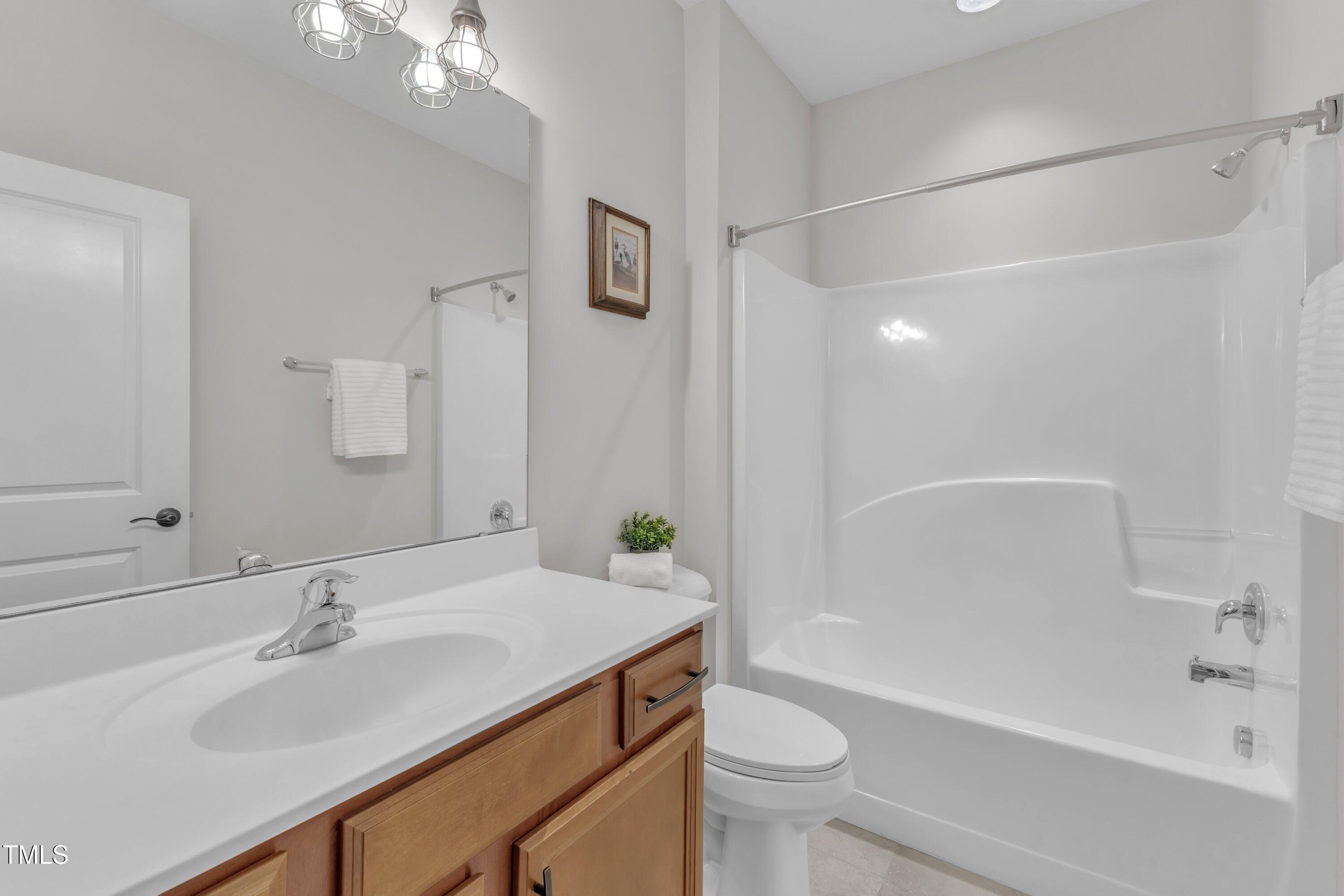 Durham, North Carolina, 27703, United States, 2 Bedrooms Bedrooms, ,2 BathroomsBathrooms,Residential,For Sale,1882419