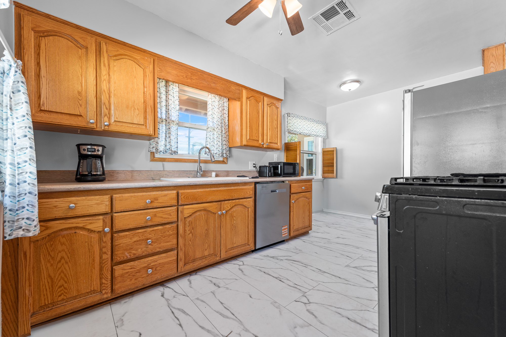  4734 Sierra Street, Riverside, CA 92504 - 物件實景