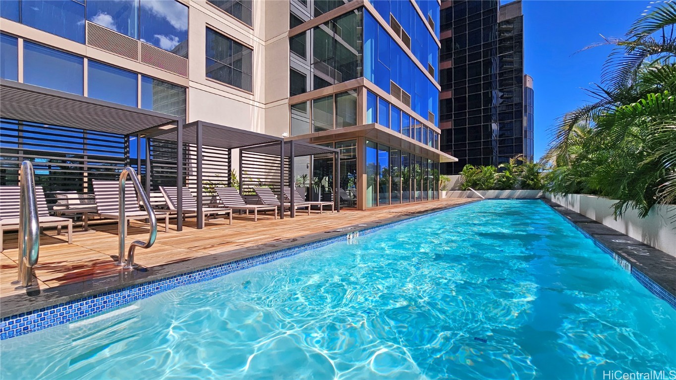 Honolulu, Hawaii, 96814, United States, 2 Bedrooms Bedrooms, ,2 BathroomsBathrooms,Residential,For Sale,1699927