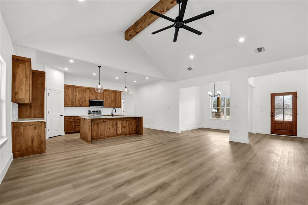 Millsap, Texas, 76066, United States, 4 Bedrooms Bedrooms, ,2 BathroomsBathrooms,Residential,For Sale,1984368