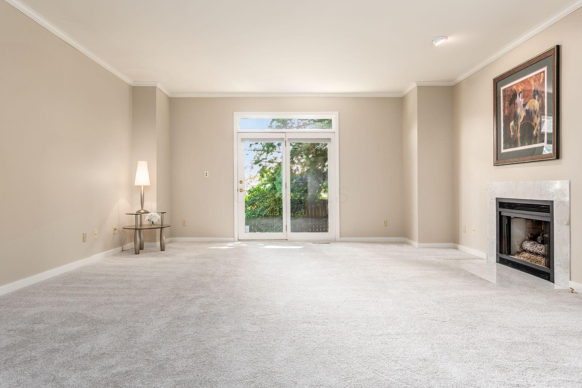 Columbus, Ohio, 43206, United States, 2 Bedrooms Bedrooms, ,3 BathroomsBathrooms,Residential,For Sale,1874605
