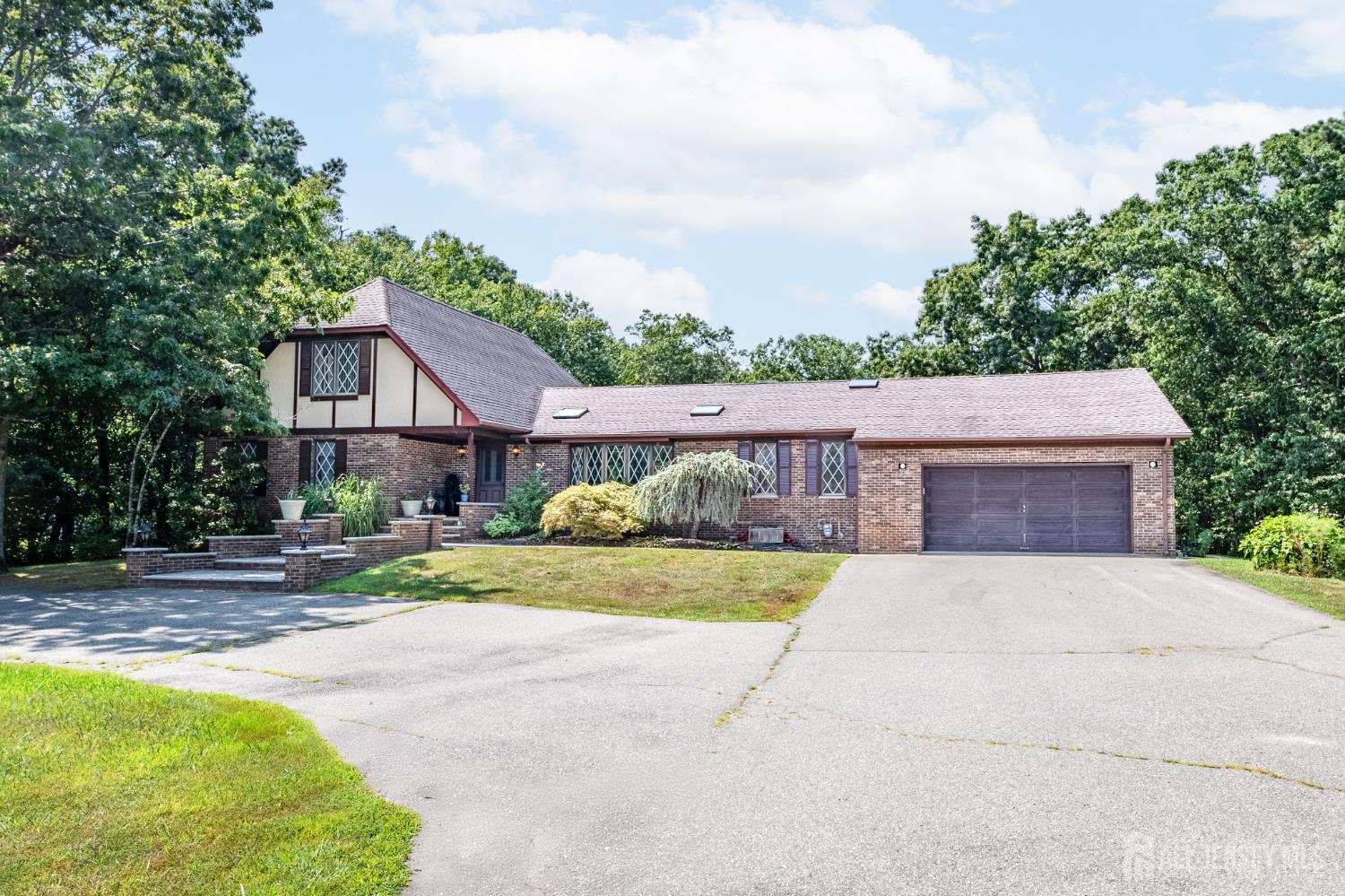 Monroe, New Jersey, 08831, United States, 6 Bedrooms Bedrooms, ,4 BathroomsBathrooms,Residential,For Sale,1916788