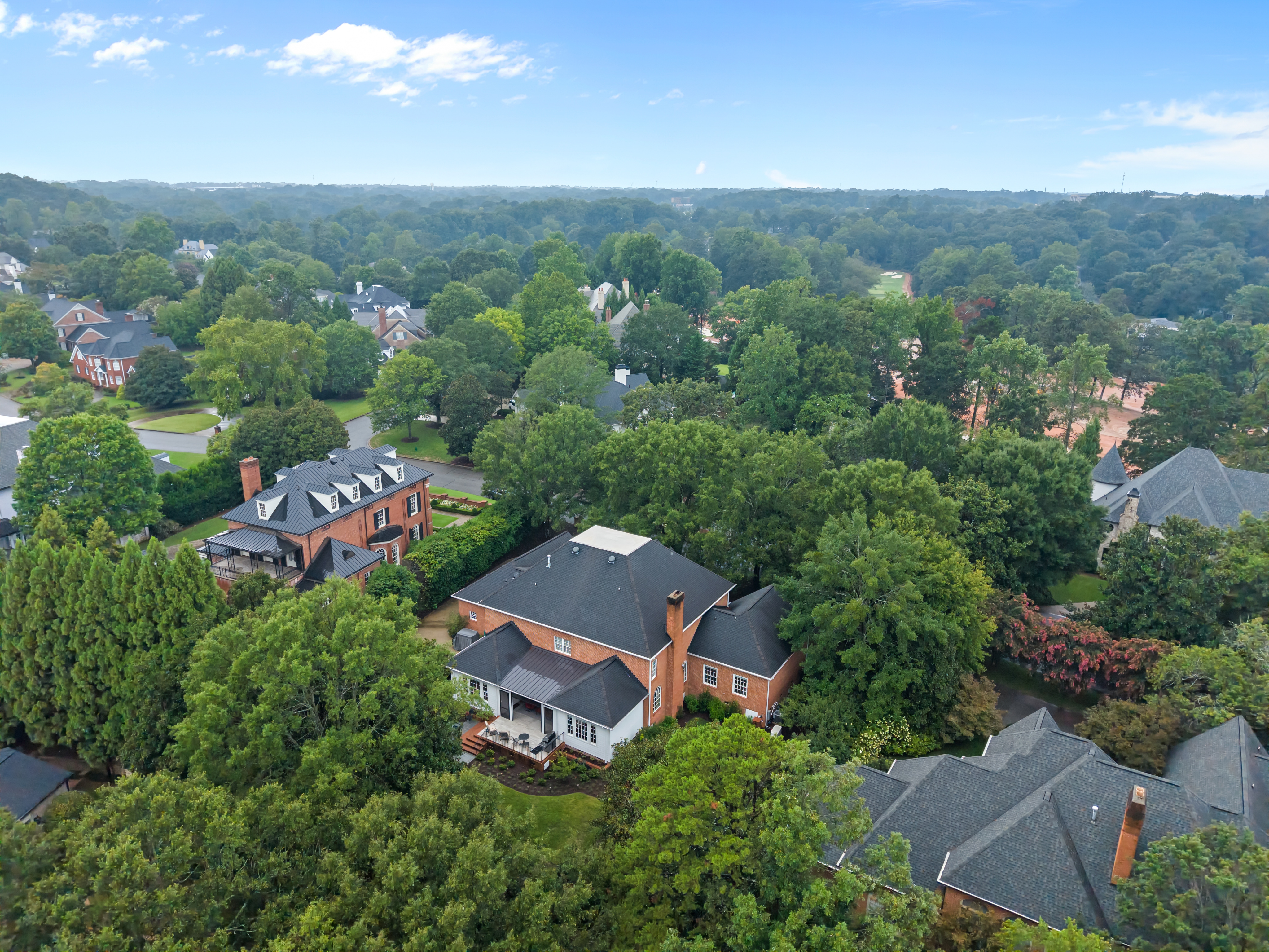  504 Hidden Hills Drive, Greenville, SC 29605 - 物件實景