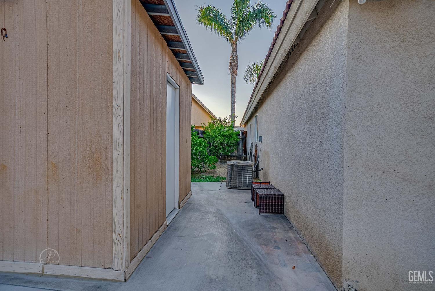 Bakersfield, California, 93313, United States, 4 Bedrooms Bedrooms, ,2 BathroomsBathrooms,Residential,For Sale,1882139
