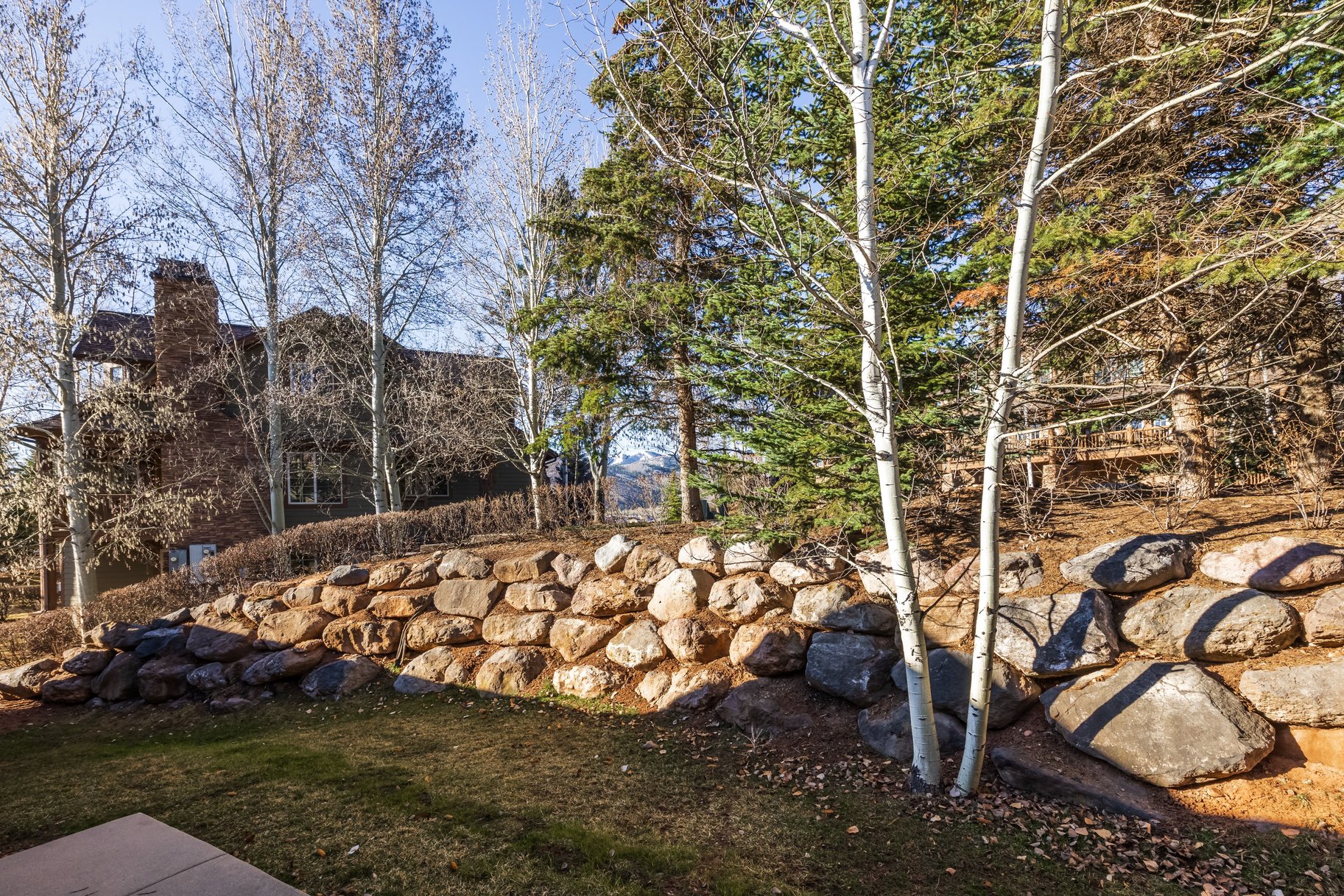 Modern Design Meets Alpine Charm in Jeremy Ranch - 物件實景