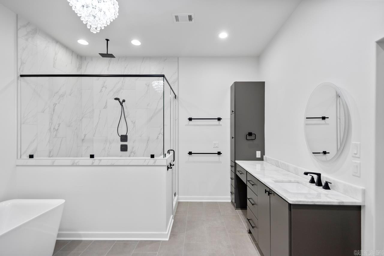 Bryant, Arkansas, 72022, United States, 5 Bedrooms Bedrooms, ,5 BathroomsBathrooms,Residential,For Sale,1978792