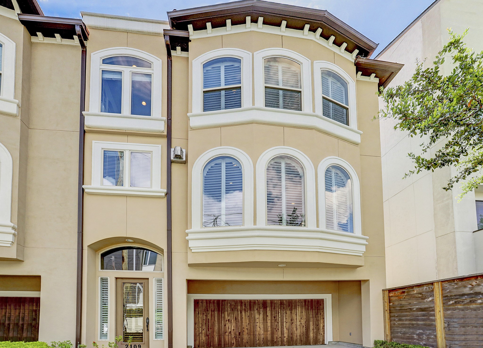  2109 Crocker Street - 物件實景