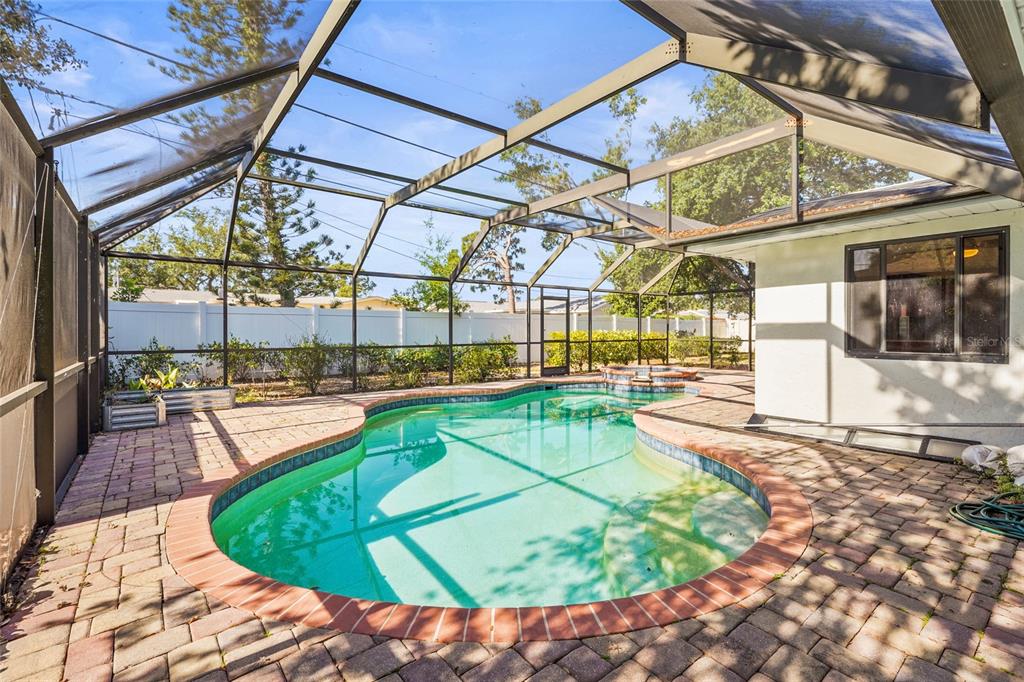Bradenton, Florida, 34209, United States, 3 Bedrooms Bedrooms, ,2 BathroomsBathrooms,Residential,For Sale,1743662