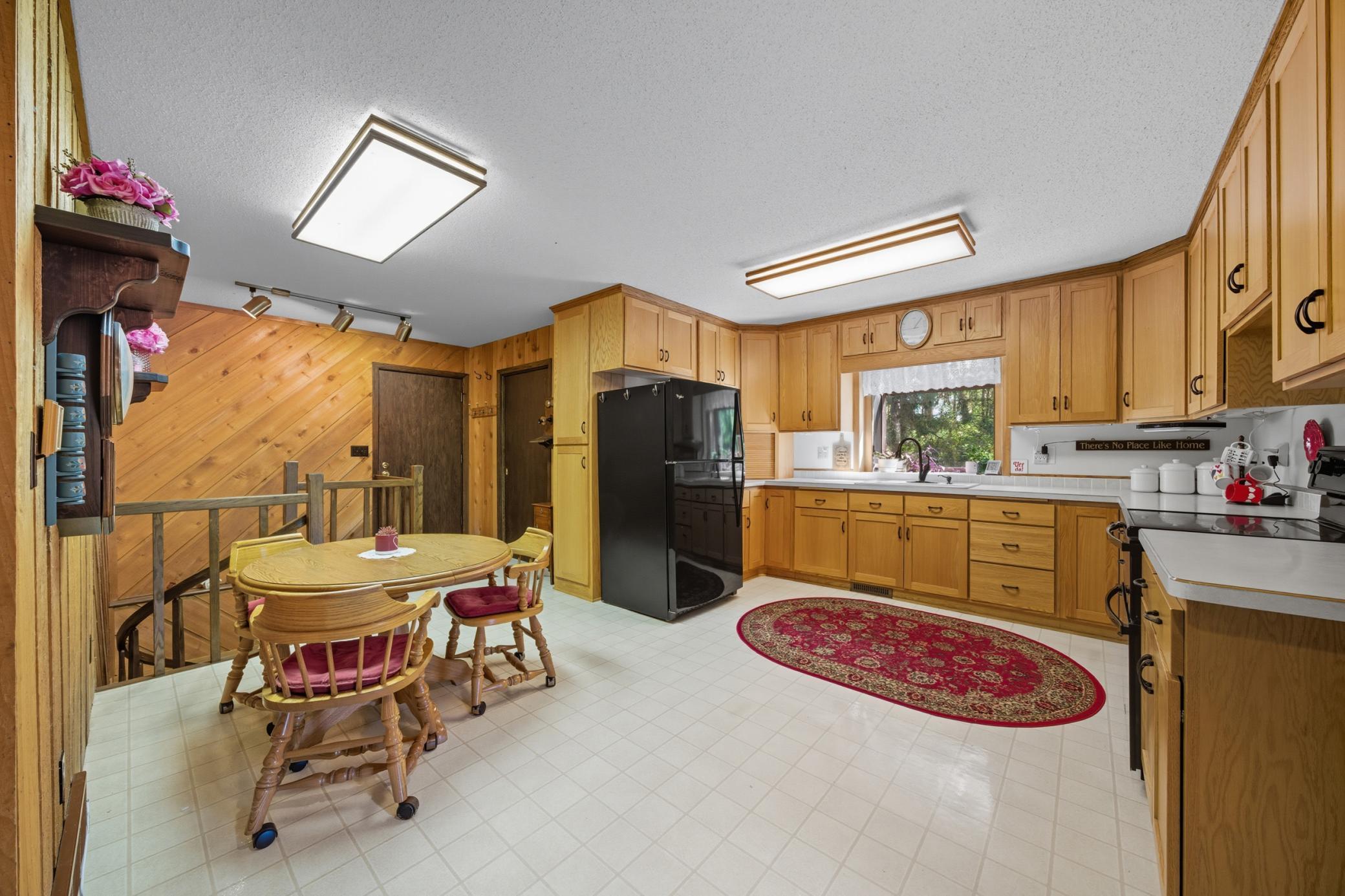 Warren Twp, Wisconsin, 54023, United States, 3 Bedrooms Bedrooms, ,1 BathroomBathrooms,Residential,For Sale,1961438