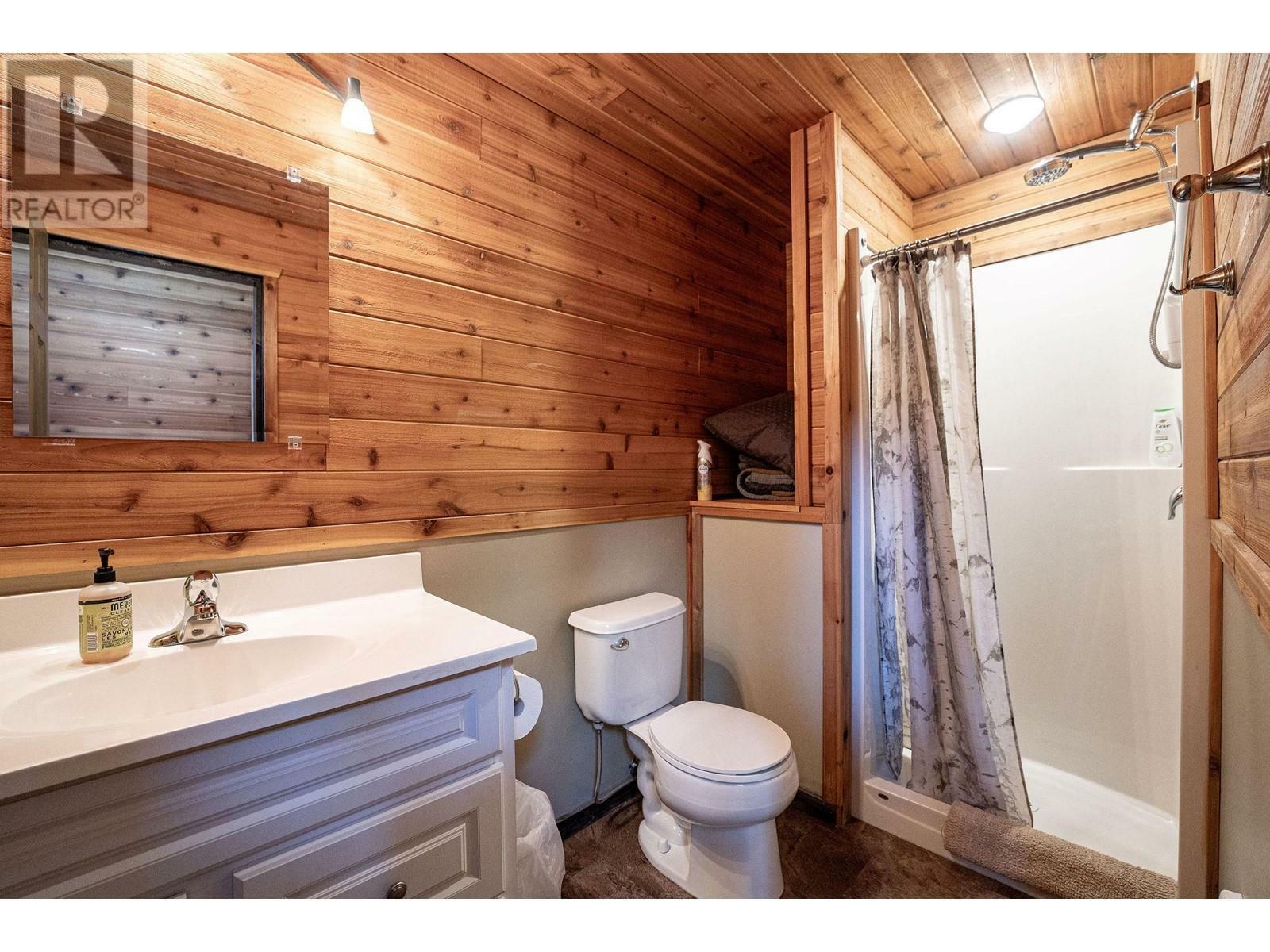 REVELSTOKE, British Columbia, V0E 2S0, CA, 4 Bedrooms Bedrooms, ,3 BathroomsBathrooms,Residential,For Sale,1838375