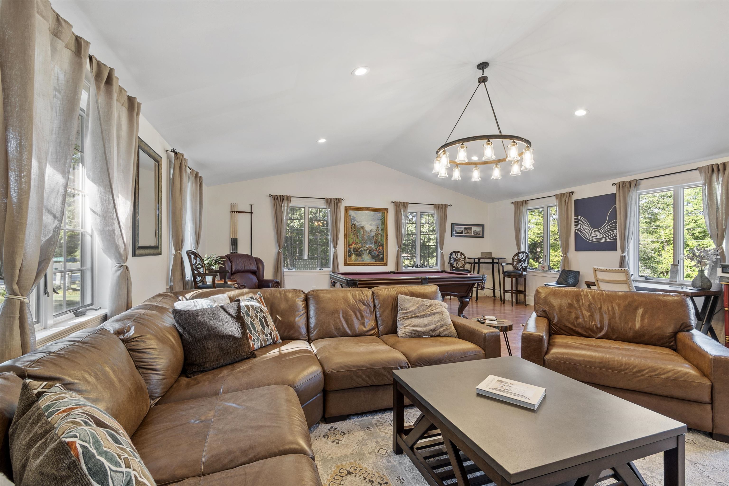 Kingston, New Hampshire, 03848, United States, 4 Bedrooms Bedrooms, ,2 BathroomsBathrooms,Residential,For Sale,1917052