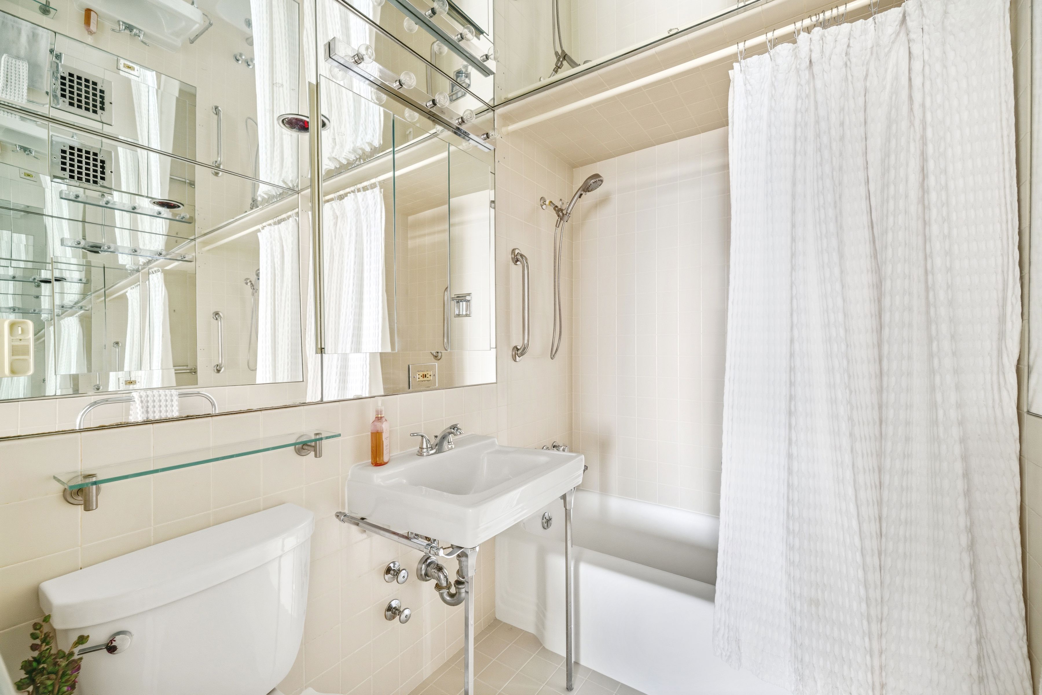  High Floor Corner Unit With Direct River Views - 物件實景
