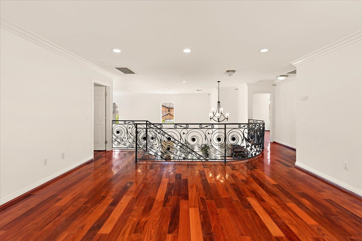 Cerritos, California, 90703, United States, 6 Bedrooms Bedrooms, ,5 BathroomsBathrooms,Residential,For Sale,2048783