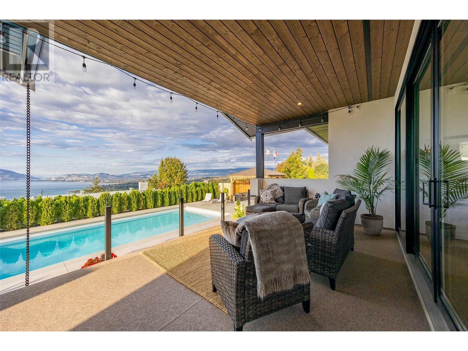KELOWNA, British Columbia, V1W 4L1, CA, 4 Bedrooms Bedrooms, ,4 BathroomsBathrooms,Residential,For Sale,1838056