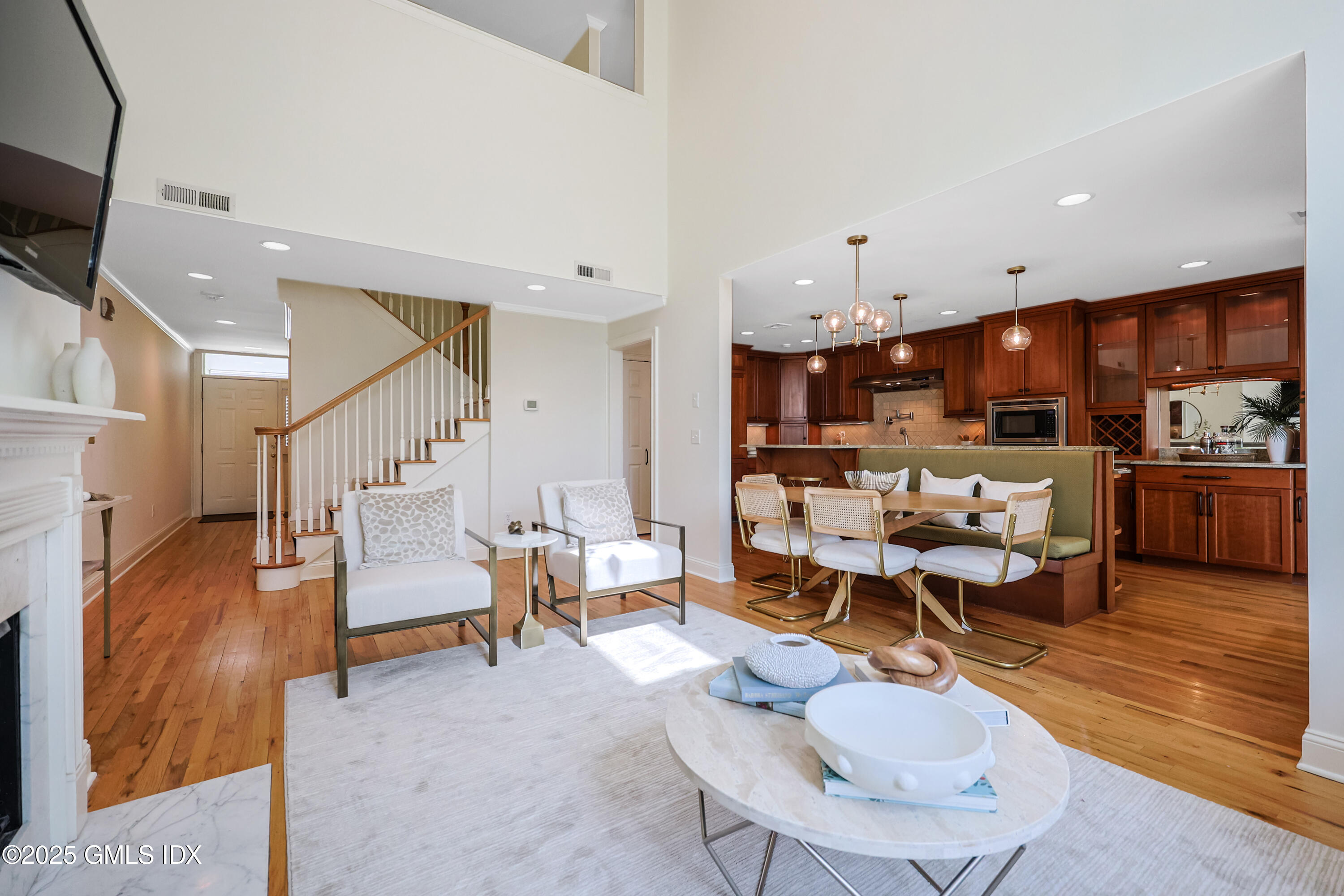 Old Greenwich, Connecticut, 06870, United States, 4 Bedrooms Bedrooms, ,5 BathroomsBathrooms,Residential,For Sale,1821609