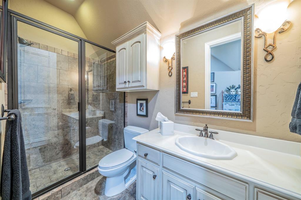 Bedford, Texas, 76021, United States, 3 Bedrooms Bedrooms, ,3 BathroomsBathrooms,Residential,For Sale,1983918